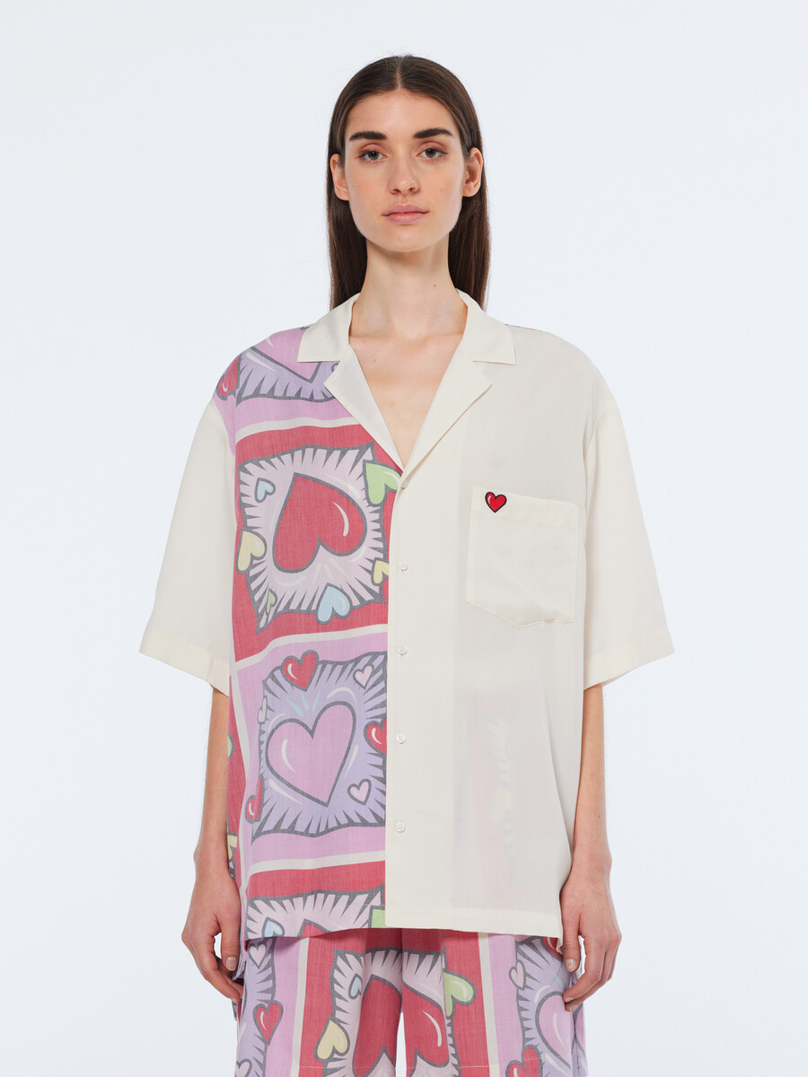 camisa con estampado de corazones de scotch soda x burton morris