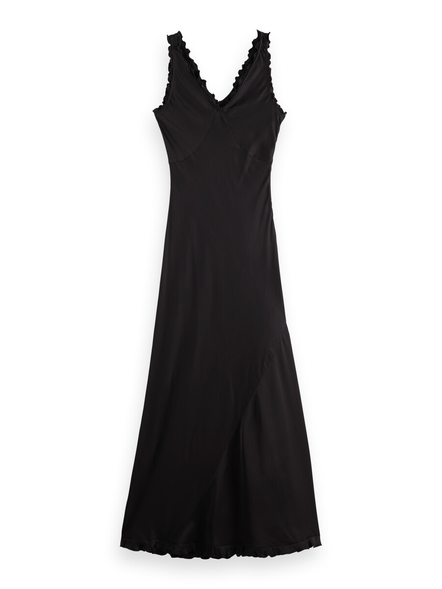 vestido largo con volantes