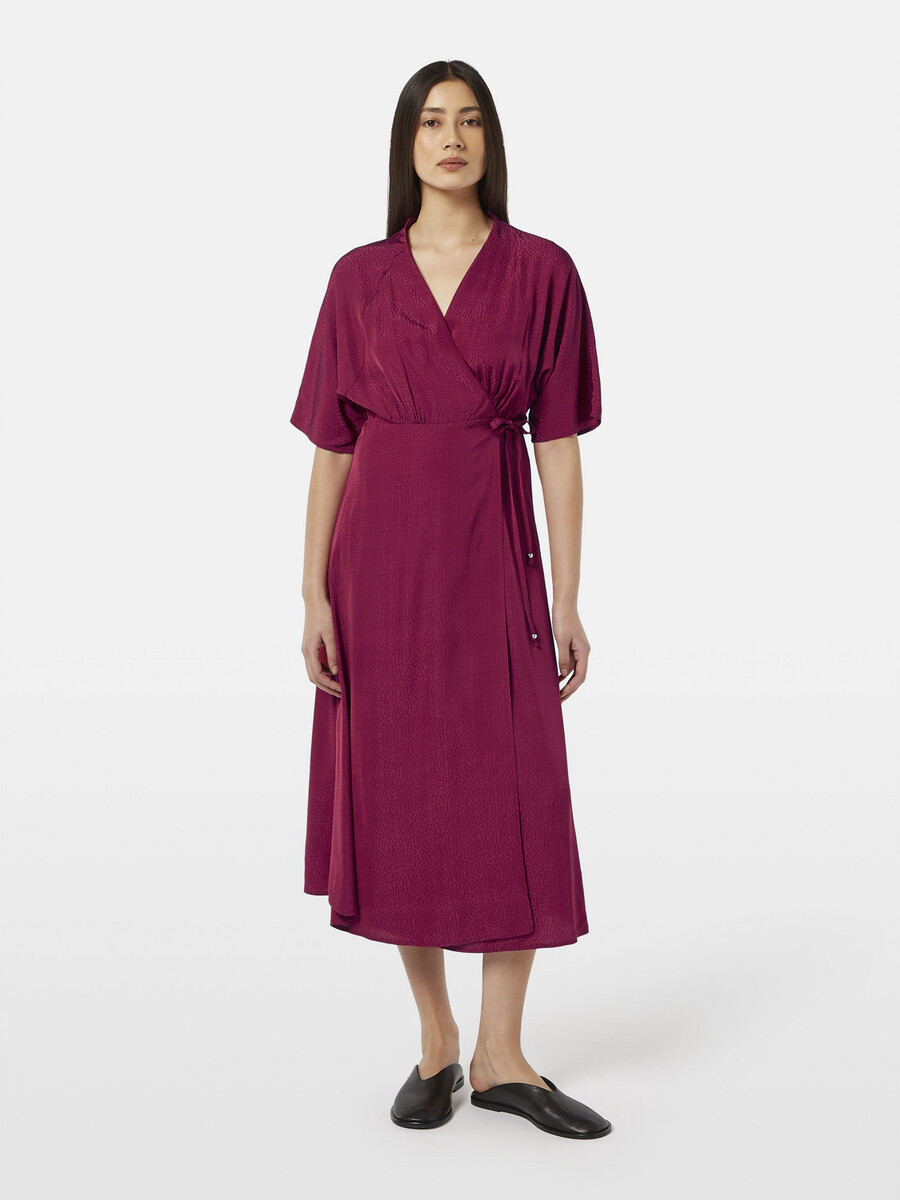 vestido cruzado midi de jacquard