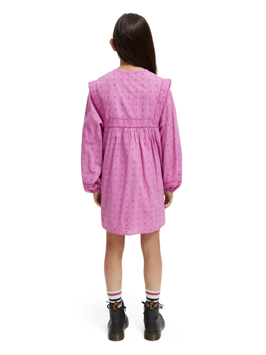 vestido de niña con paneles con bordado inglés