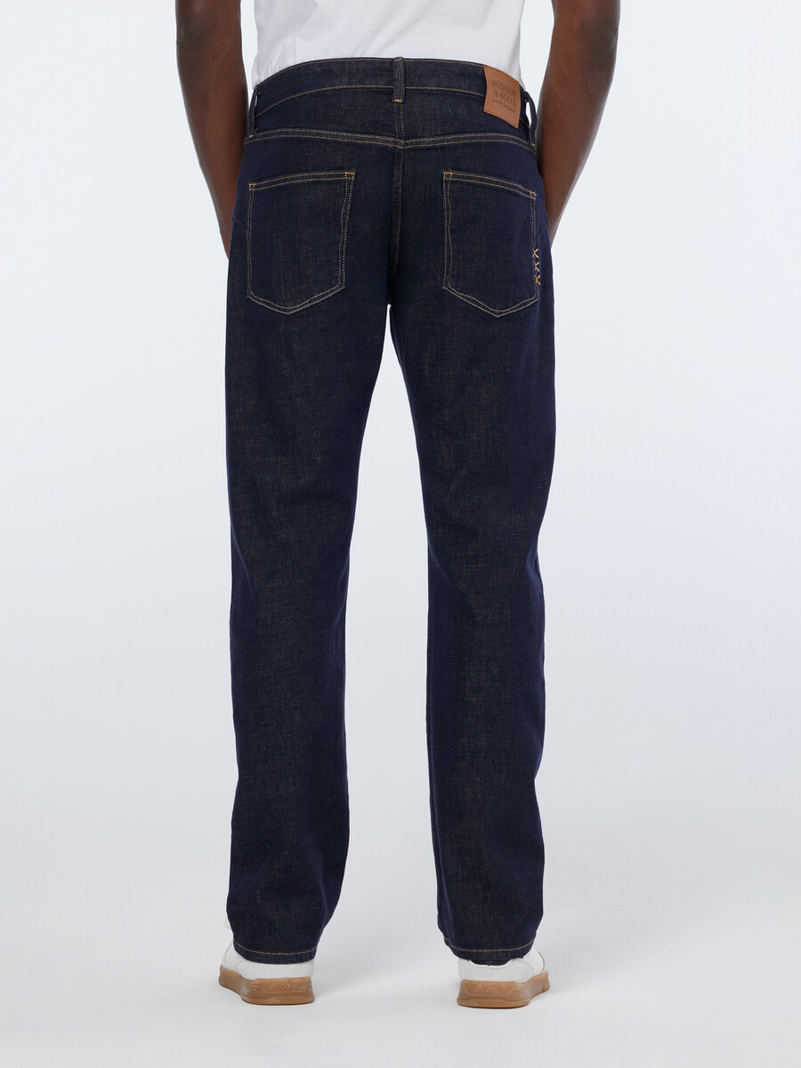 vaqueros rectos zee stay dark