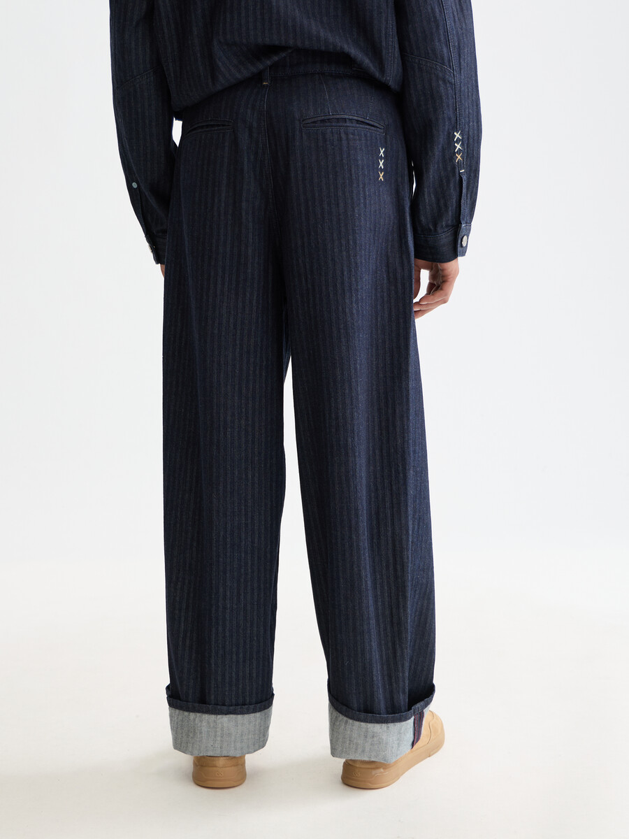 pantalones vaqueros holgados tipo chino