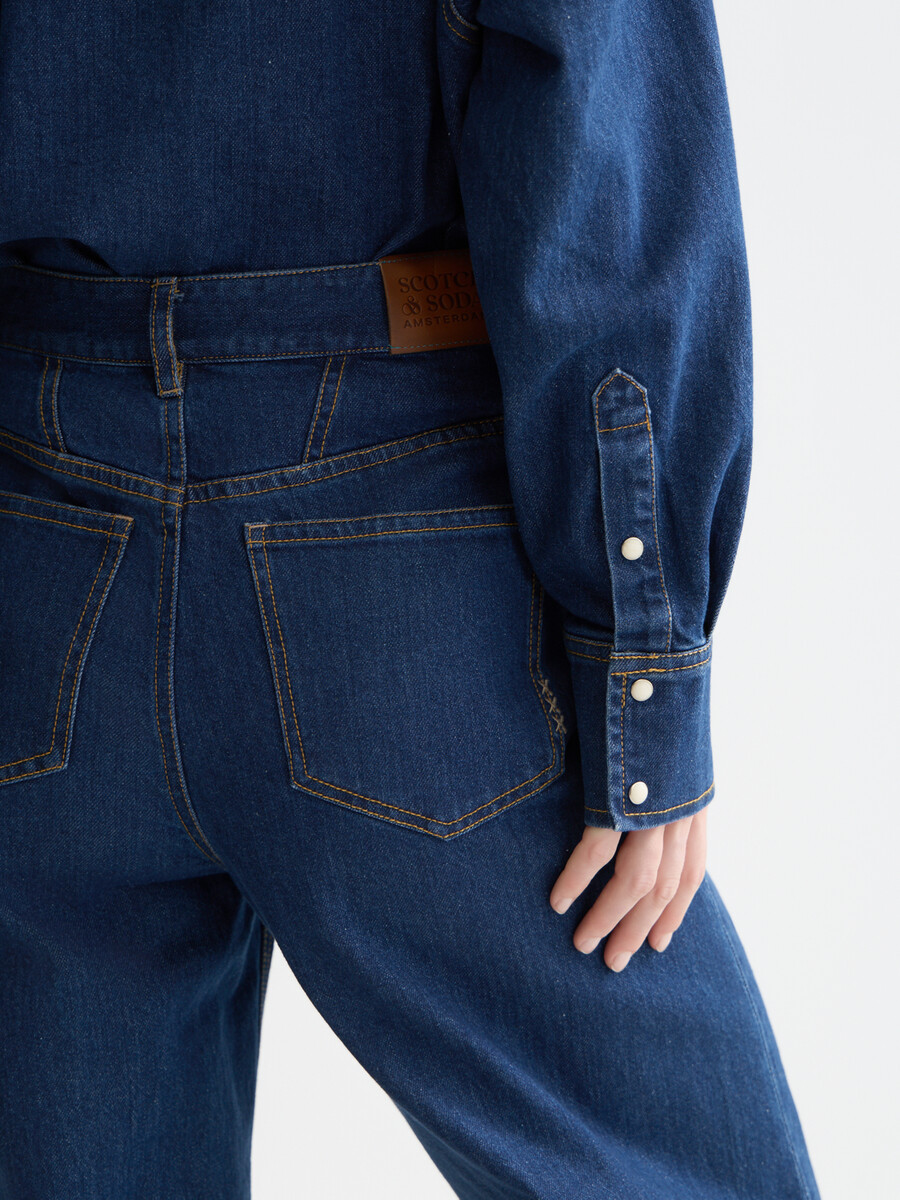jeans de tiro alto tipo barril the loop