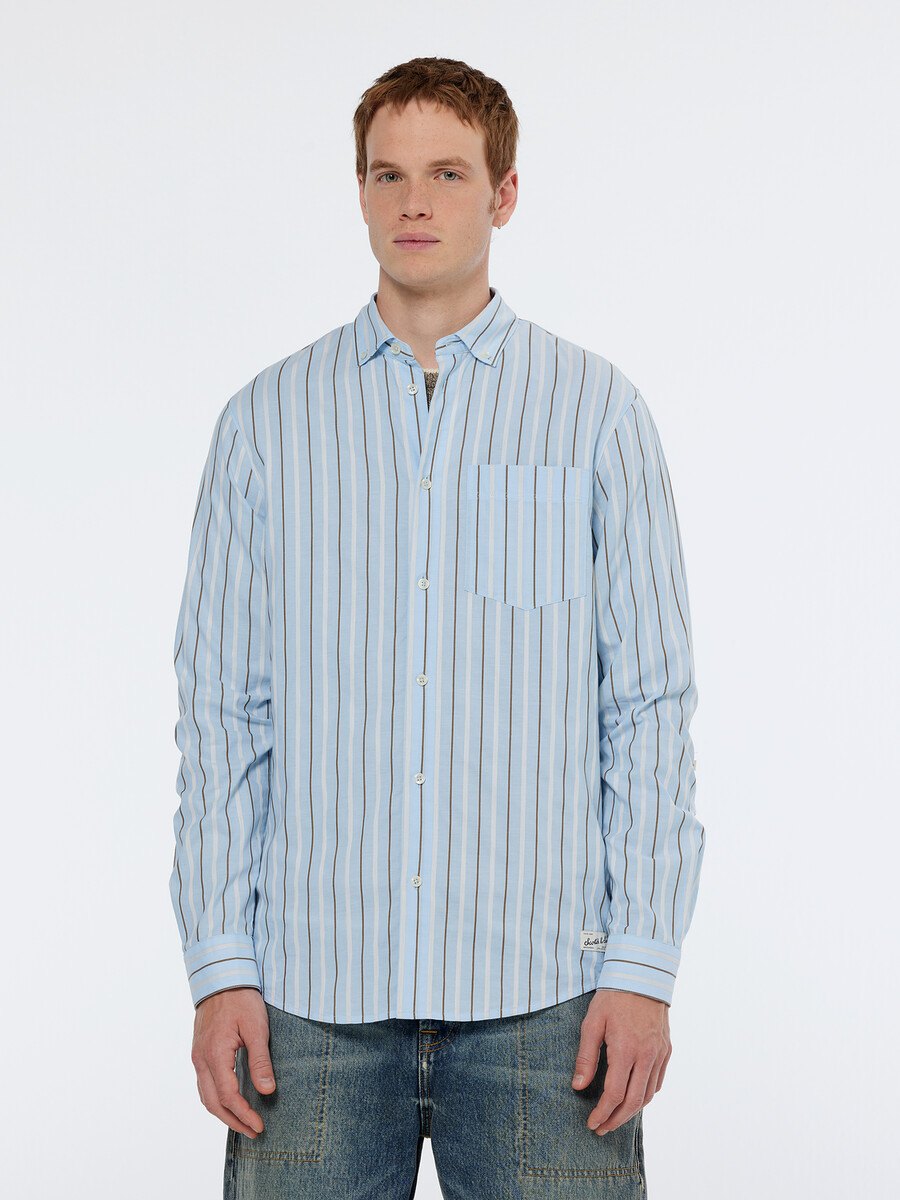 camisa de rayas dobby de corte regular