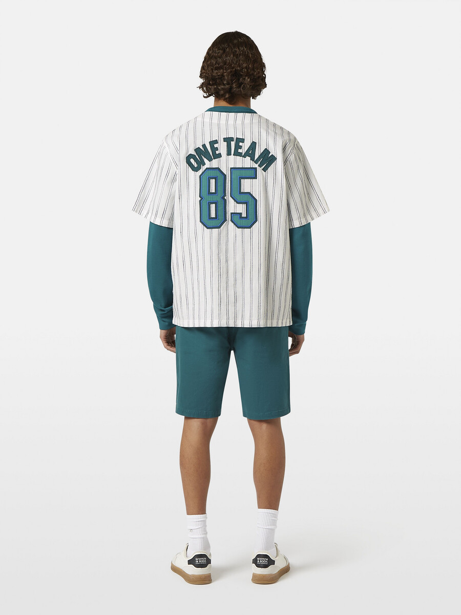 camisa de béisbol de manga corta de corte relajado
