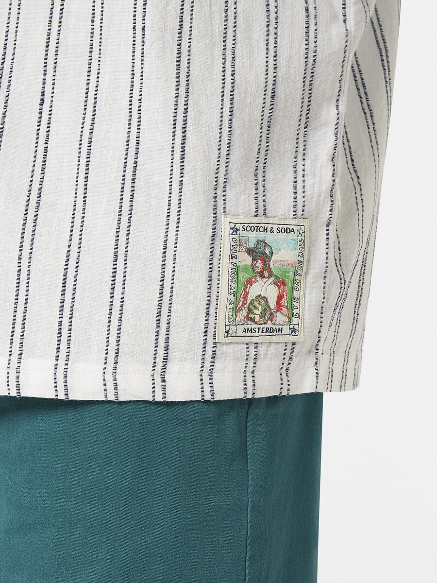 camisa de béisbol de manga corta de corte relajado