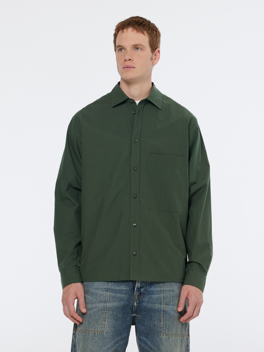 camisa de corte relajado con microcuadros teñidos en hilo