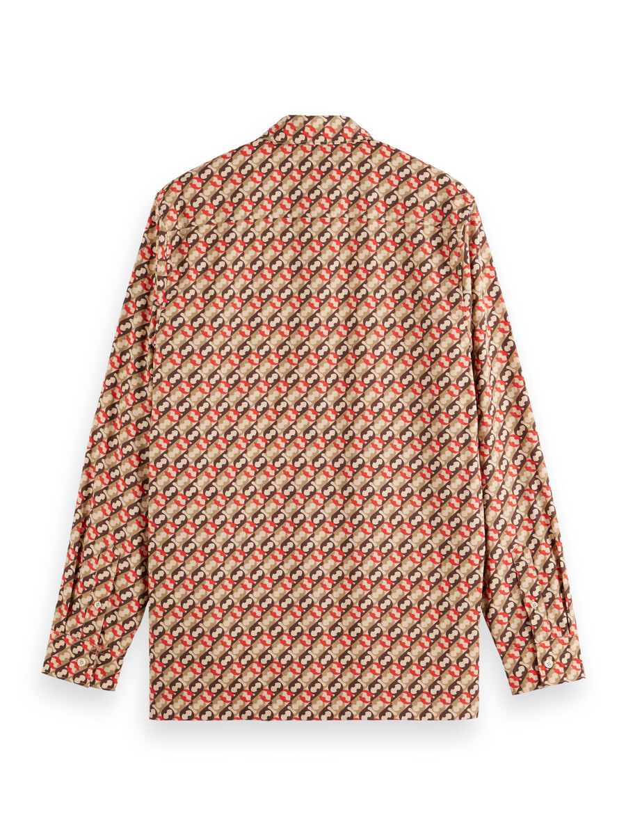 camisa de corte regular con estampado geométrico