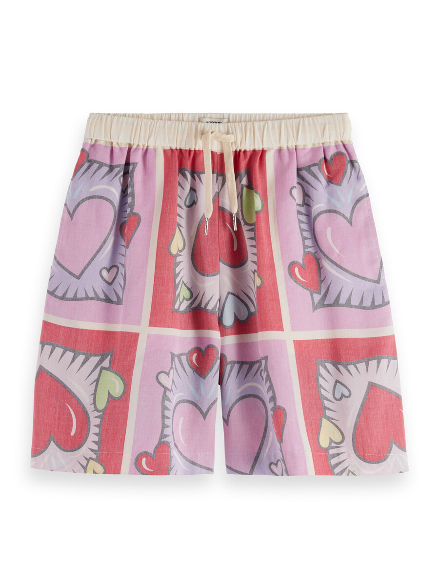 pantalón corto con estampado de corazones de scotch soda x burton morris