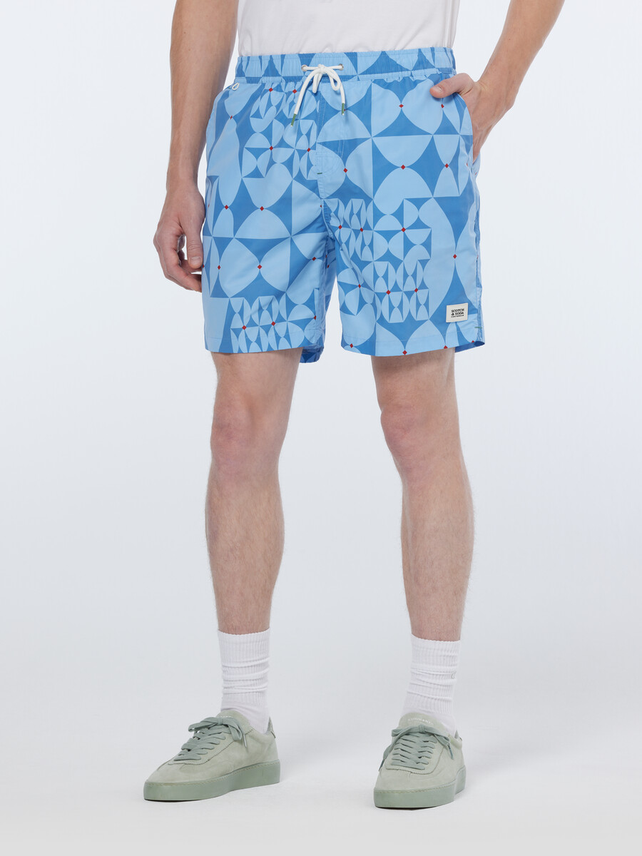 shorts de baño de longitud media con estampado de diamantes