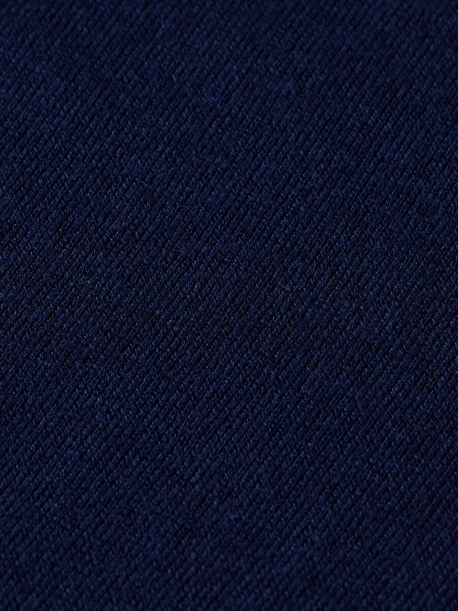 camiseta de punto de corte regular