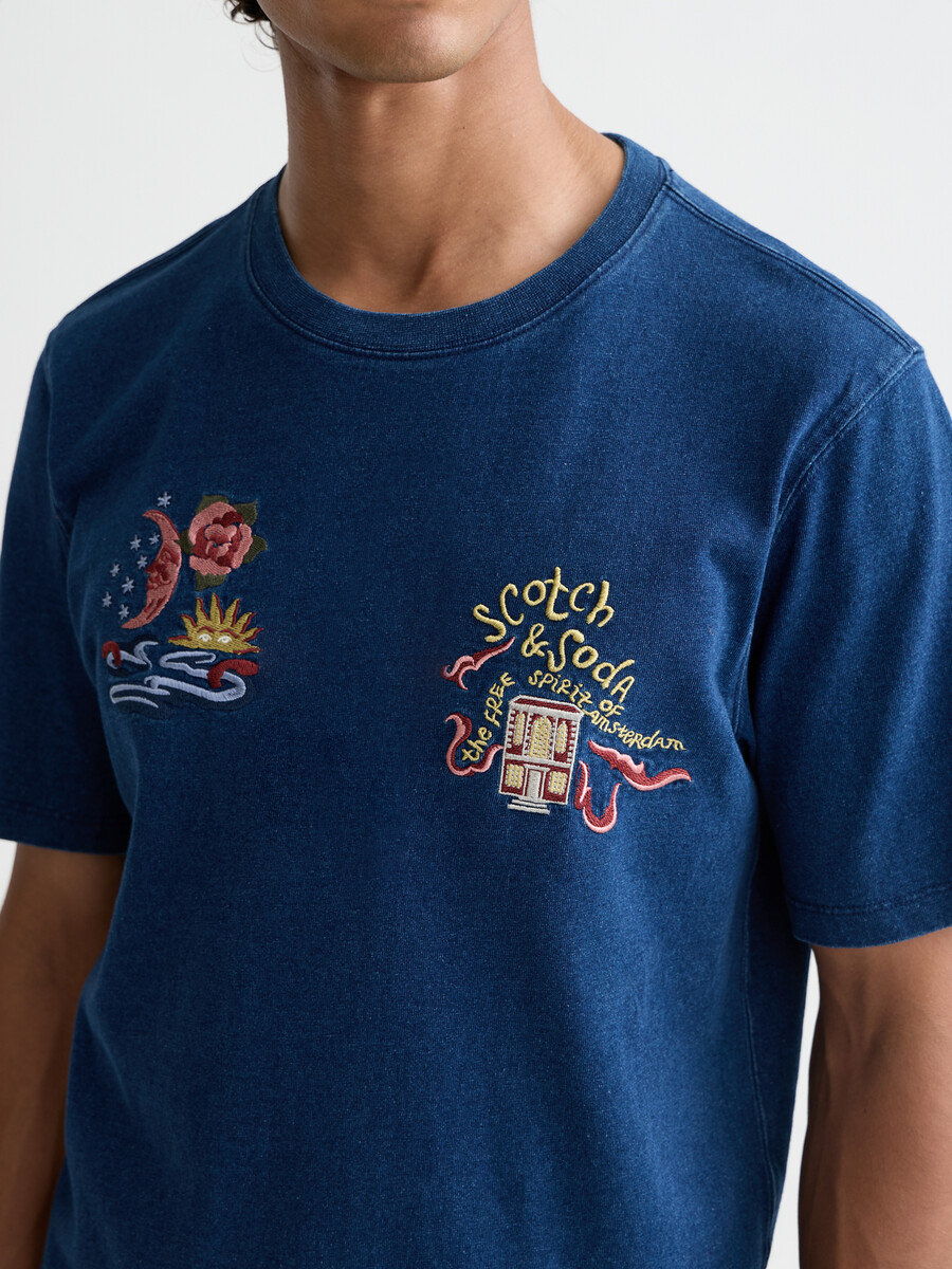 camiseta índigo de corte relajado de los héroes del 40.º aniversario