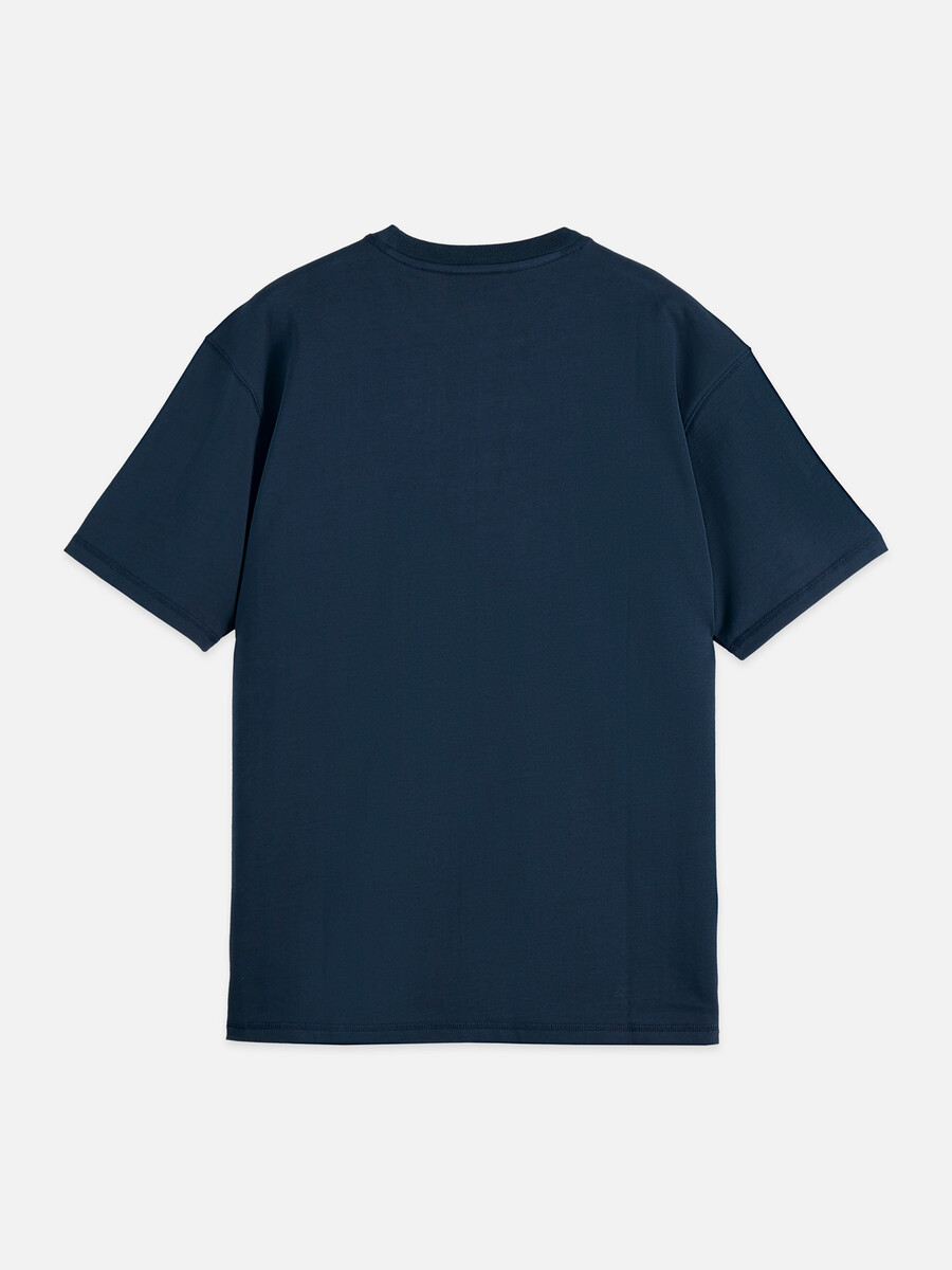 camiseta holgada con ilustración frontal