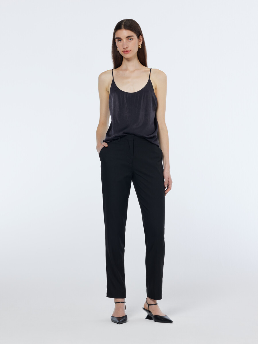essentials — camiseta de tirantes de jersey